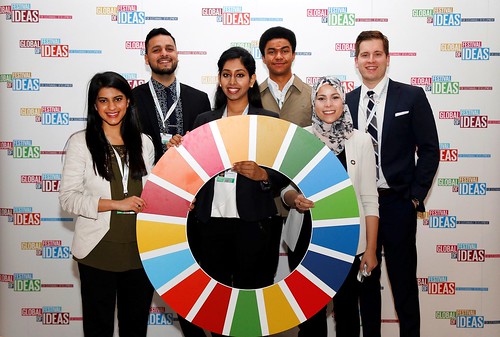 UN SDG Global Advocate Alaa Murabit and her interns at the global Festival of Ideas for Sustainable Development UN SDG Global Advocate Alaa Murabit and her interns at the global Festival of Ideas for Sustainable Development • <a style="font-size:0.8em;" href="http://www.flickr.com/photos/152429547@N06/33058730531/" target="_blank">View on Flickr</a>